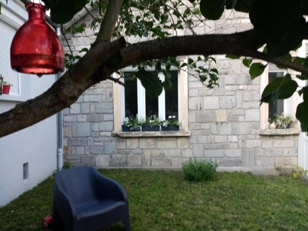 Philoxenia Apartment Givet Bagian luar foto